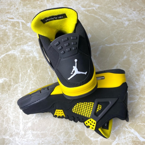 Jordan 4 Retro Yellow Thunder -Men's Black/ Yellow Flight Sneakers - Picture 10 of 10